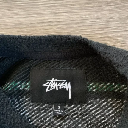 stussy black sweater